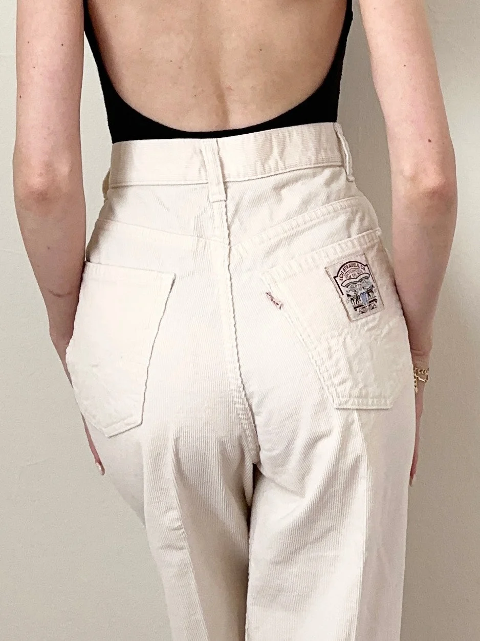 1970s Cream White Tab Corduroy Levi’s Pants (28”)
