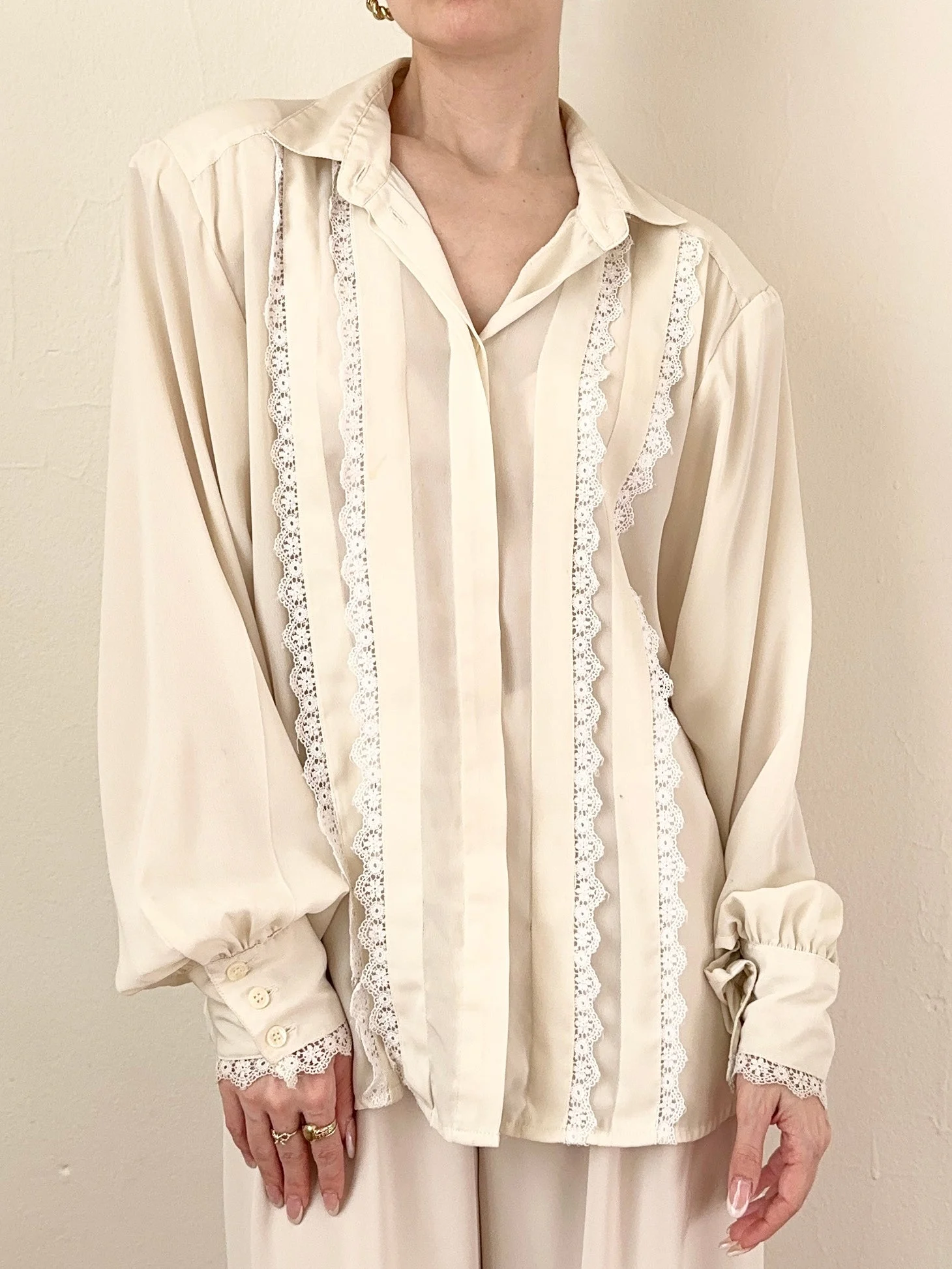 1970s White Lace Ruffle Blouse (M)