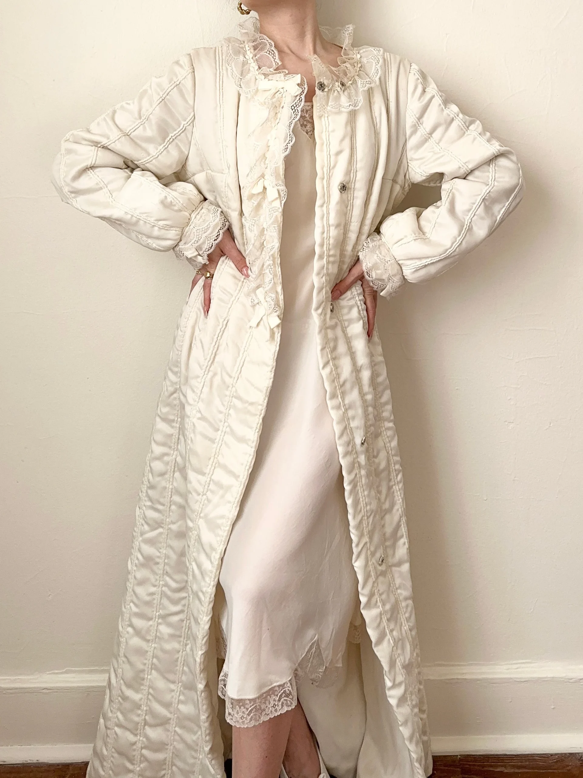 50s Quilted Satin Bows Dressing Robe (S/M)