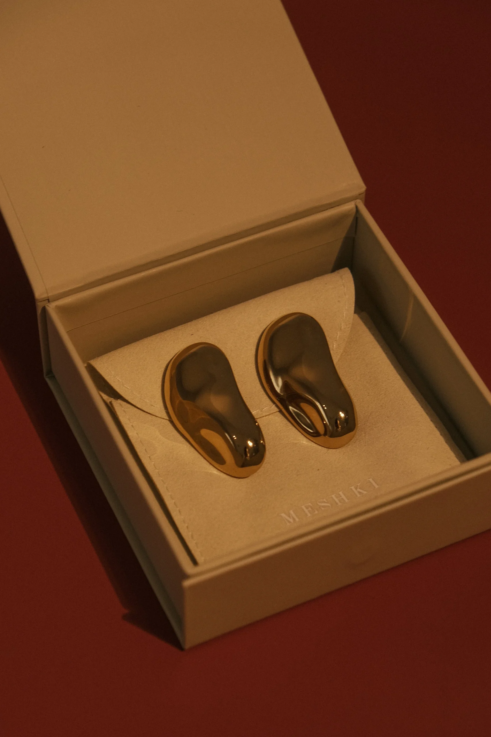 AliciaFINAL SALEHorizontal Earrings - Gold