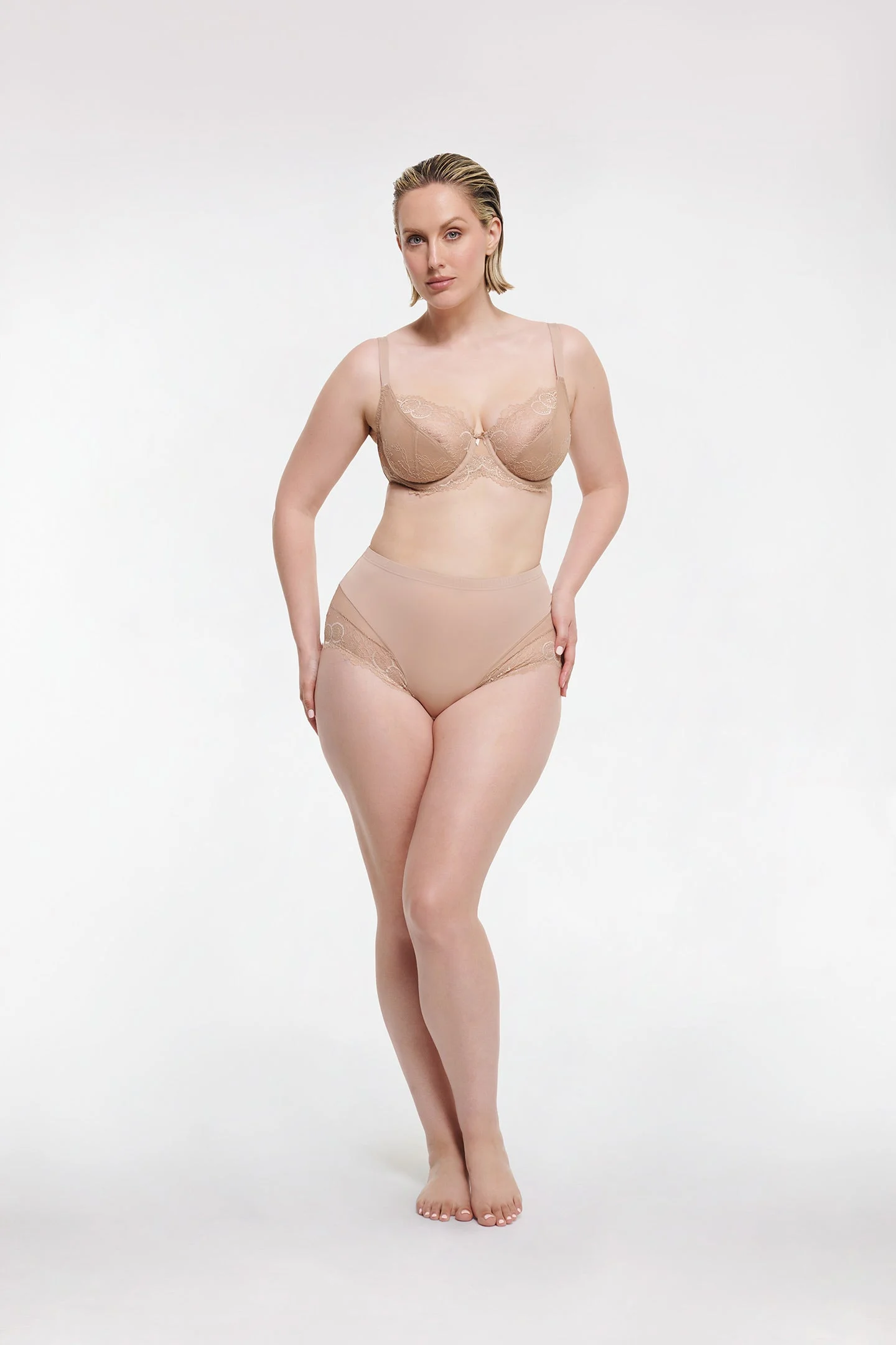 AMOUR SOFT CUP BRA