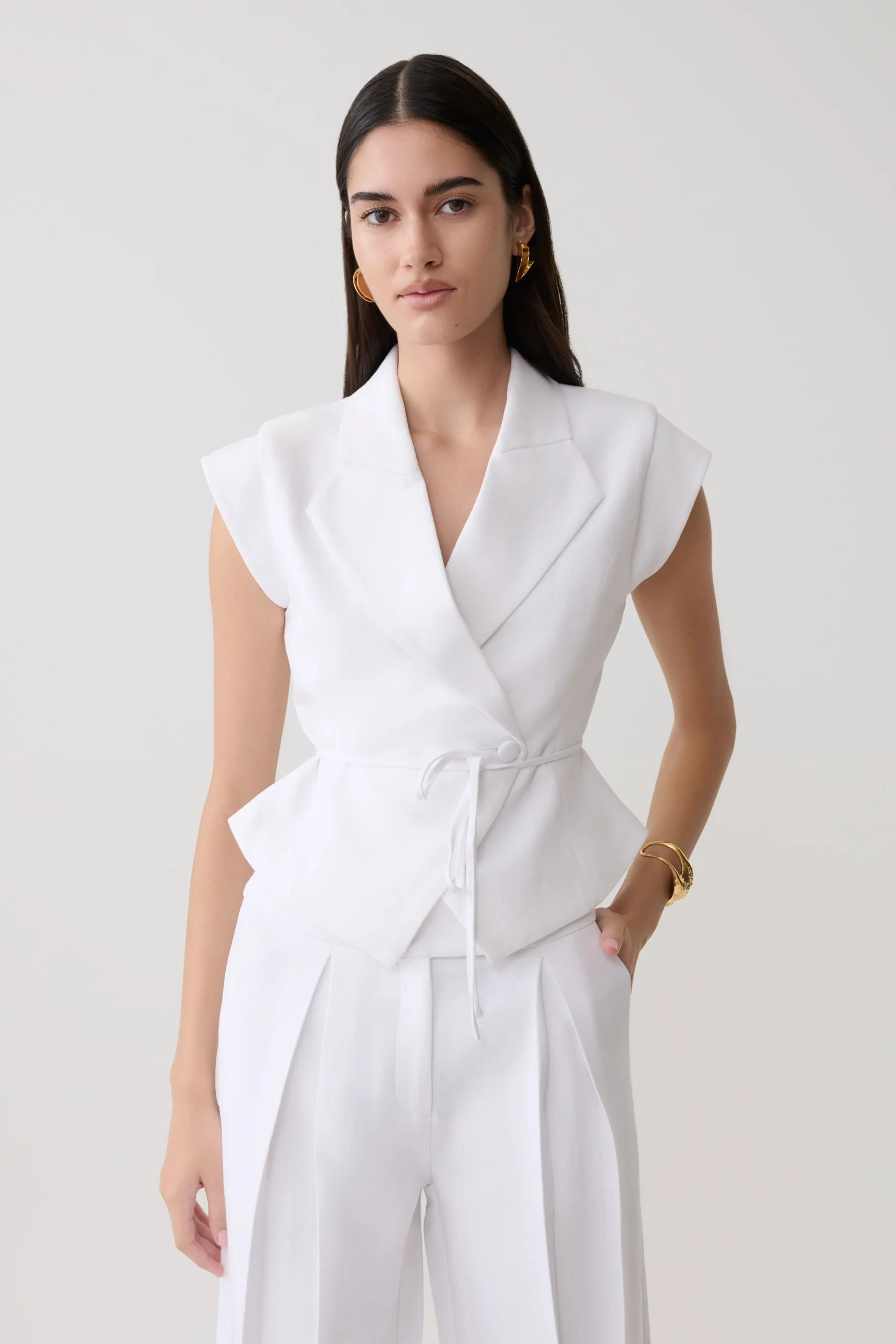 AndinaShortsleeve Linen Top - White