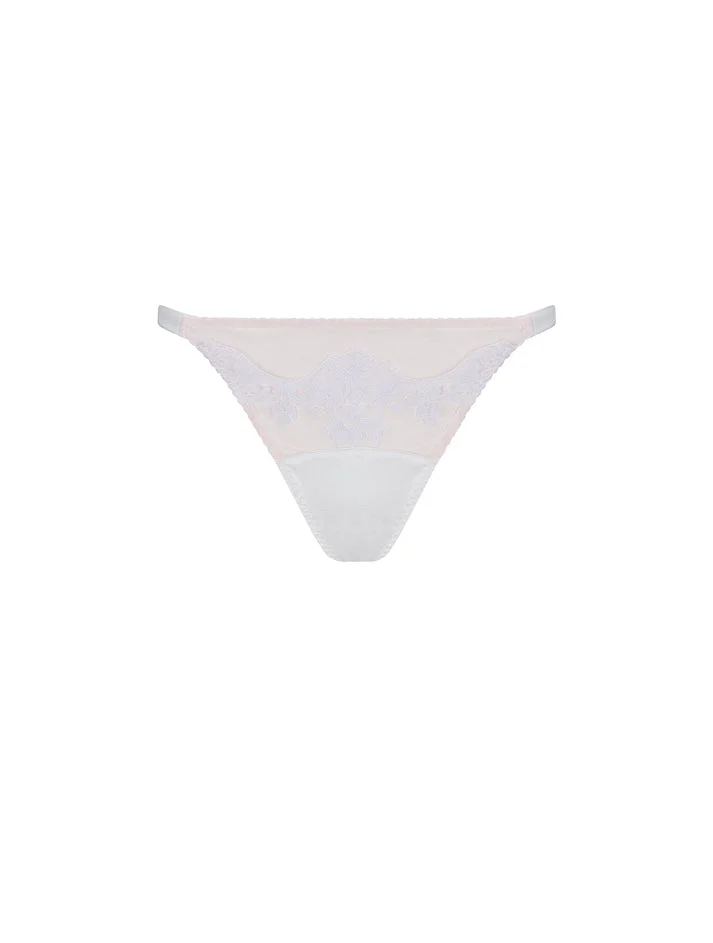 Aria Ouvert Brief