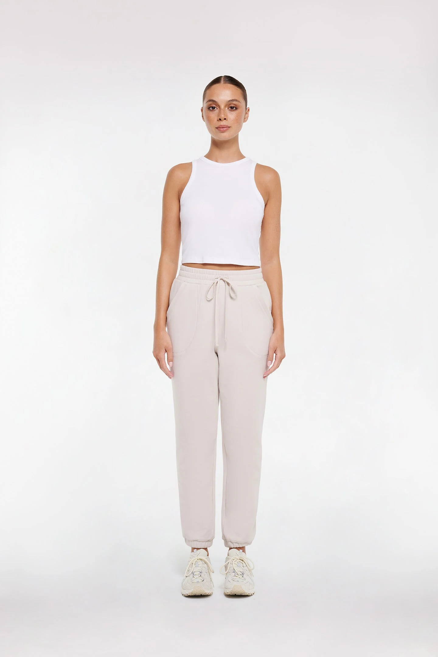 ATHLEISURE TAPERED JOGGER