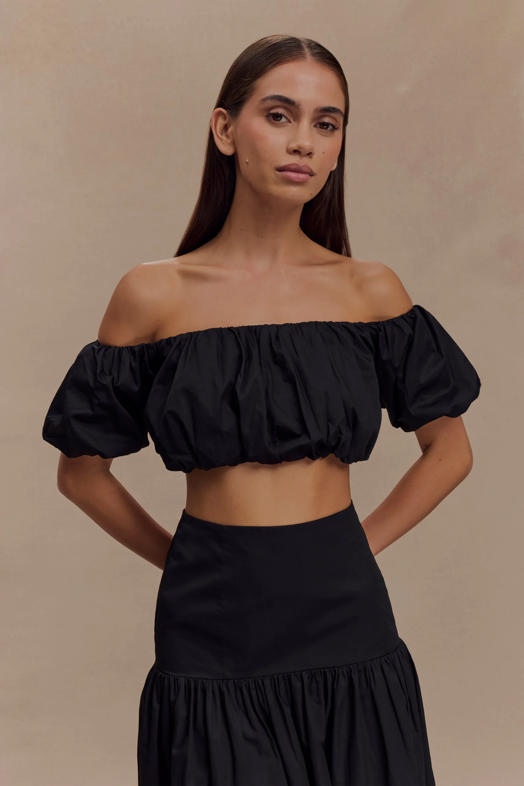 AutumnOff Shoulder Bubble Top - Black