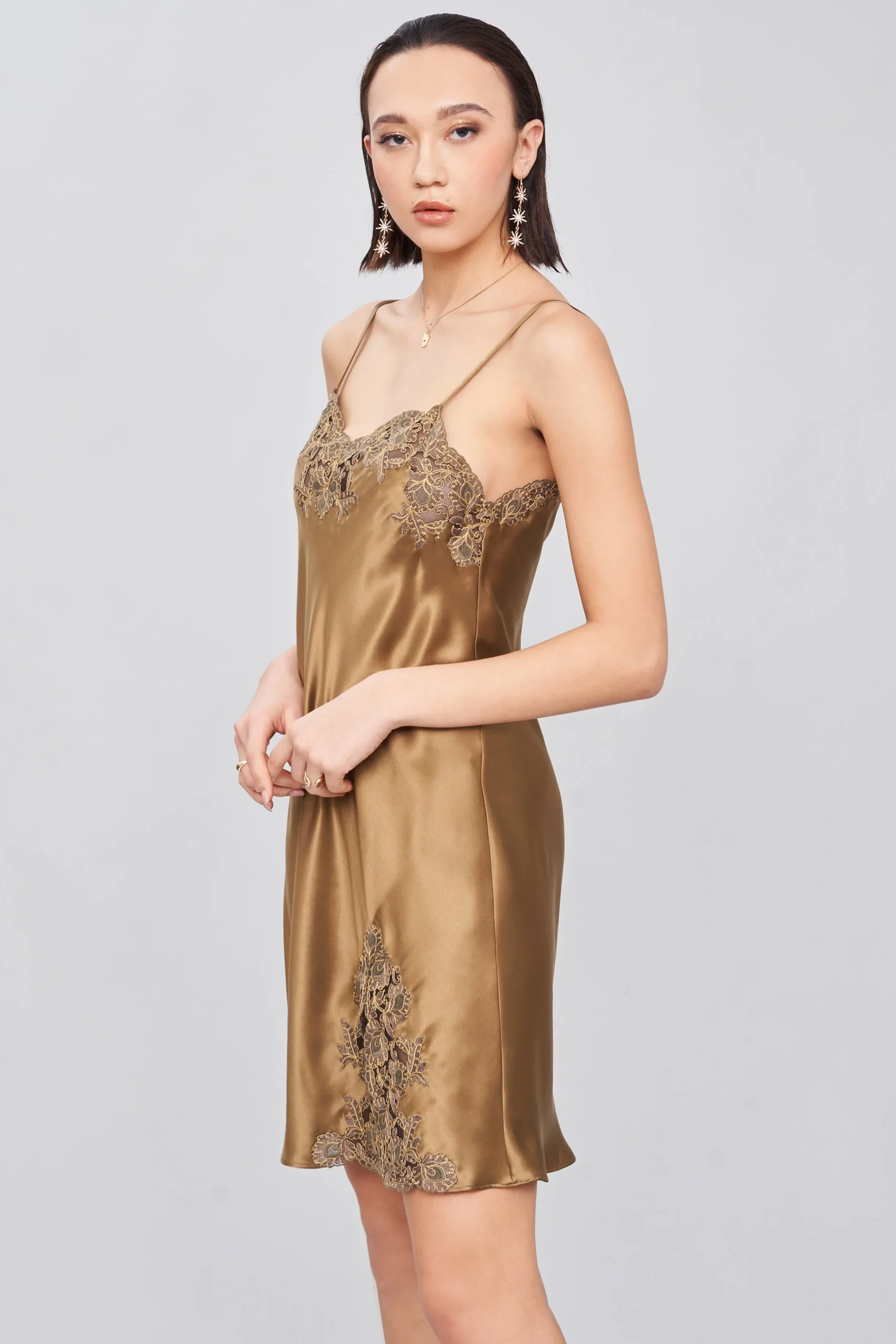 Baroque-Embroidered Silk Satin Short Nightgown