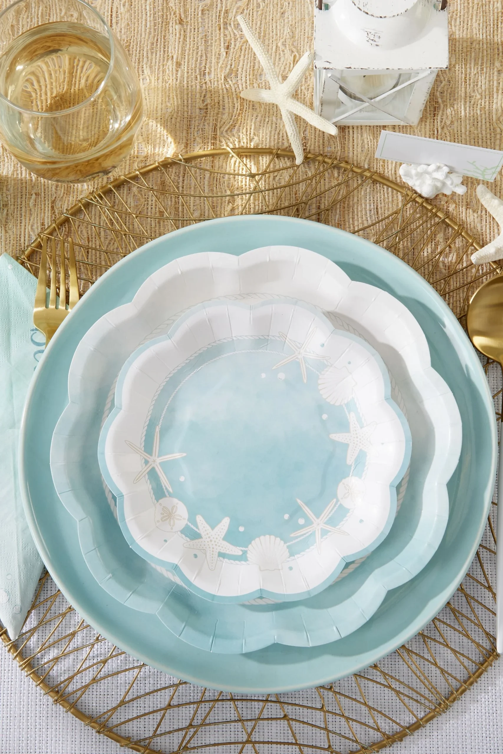 Beach Party 7-Inch Premium Paper Plates