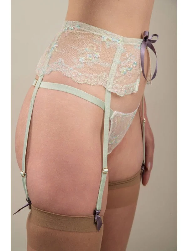 Beatrie Io Suspender