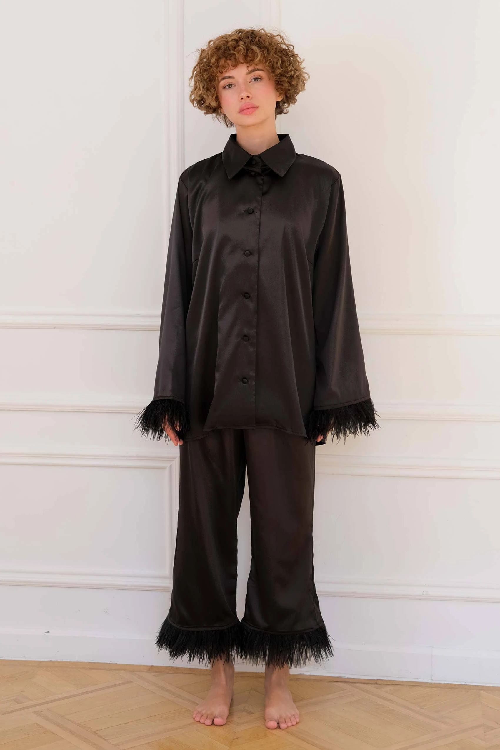 Black Feather Pyjamas with Long Sleeves