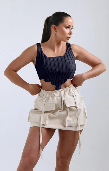 Black Knitted V Hem Crop Top - Mimi