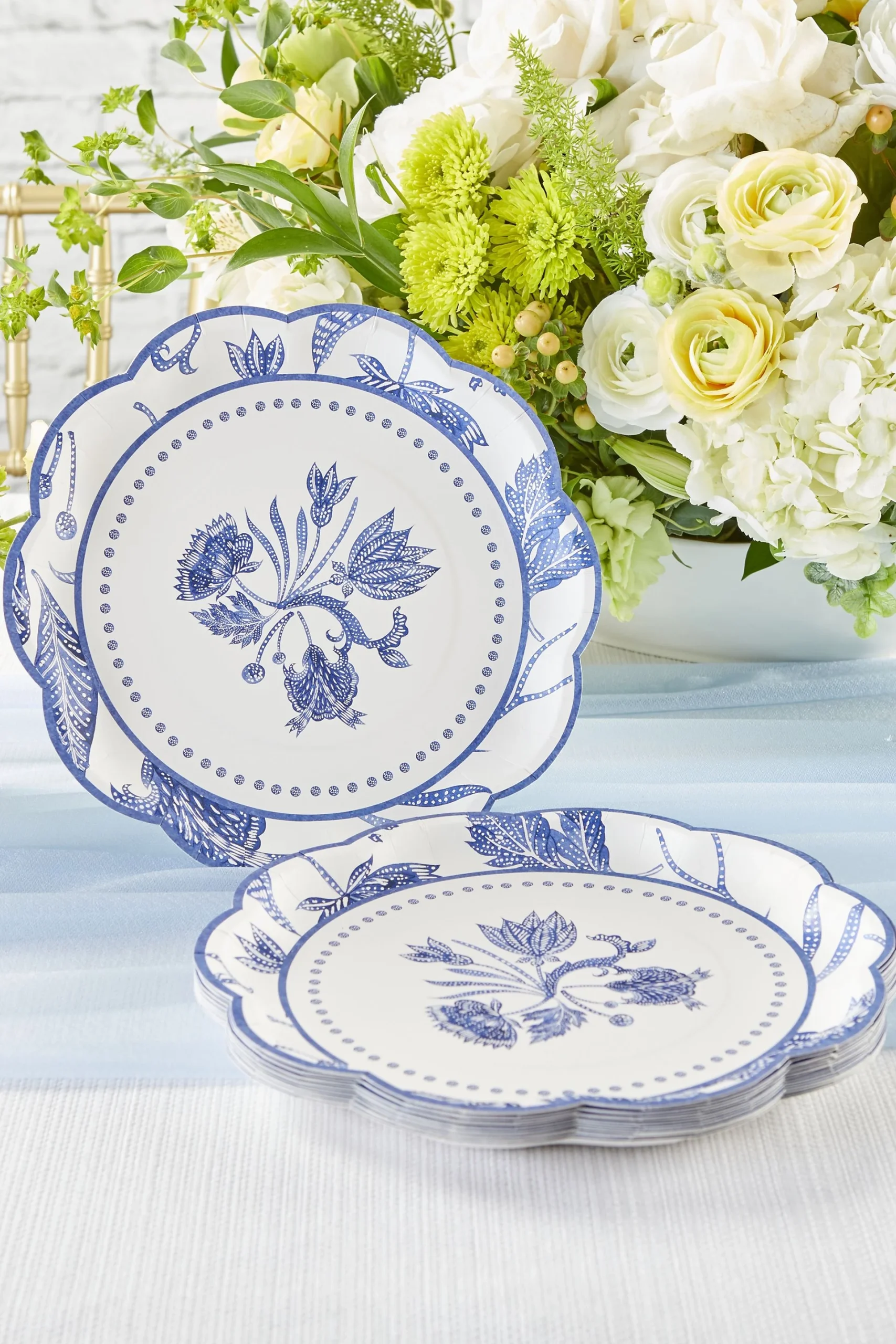 Blue Willow 9-Inch Premium Paper Plates