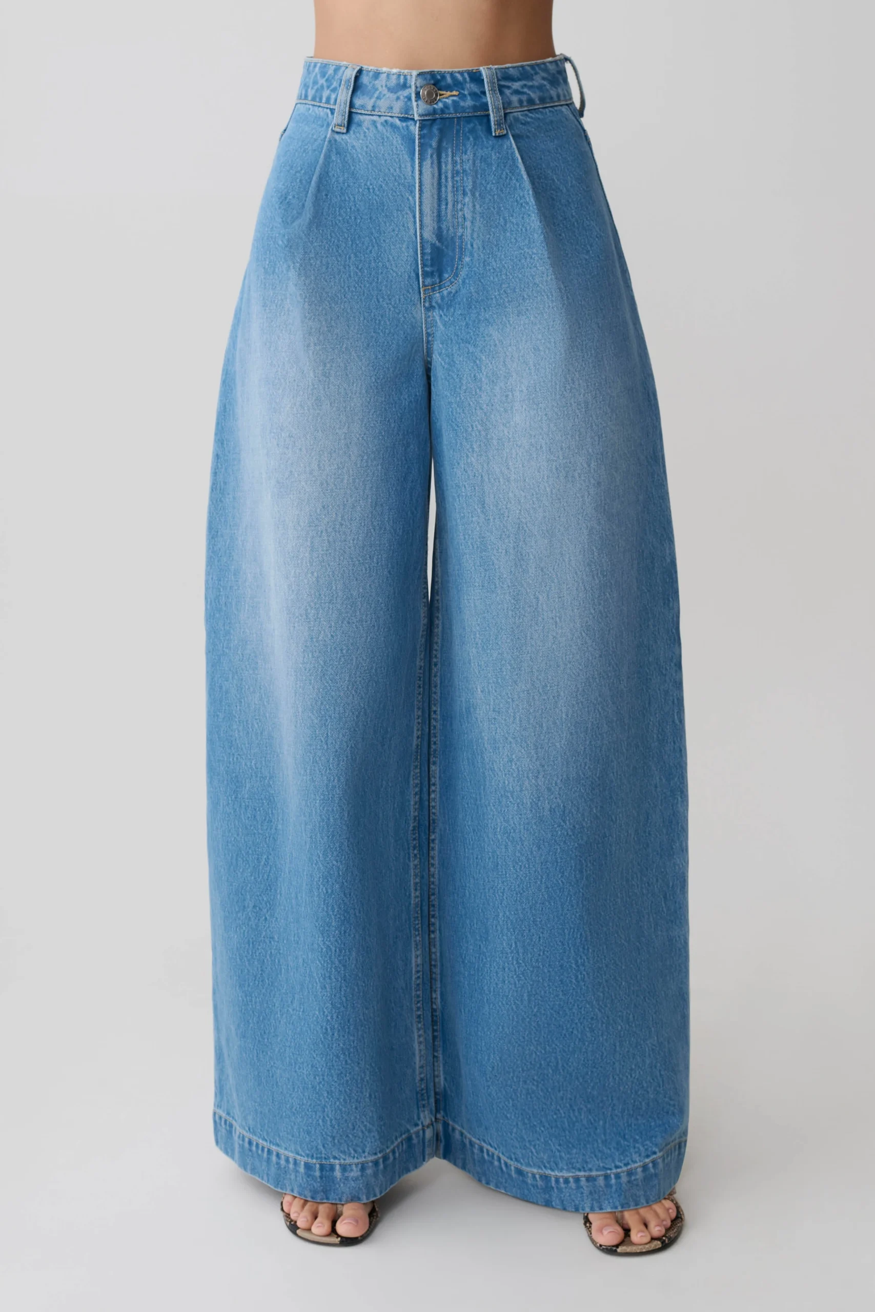 BobbyOversized Jean With Front Pleat - Summer Blue