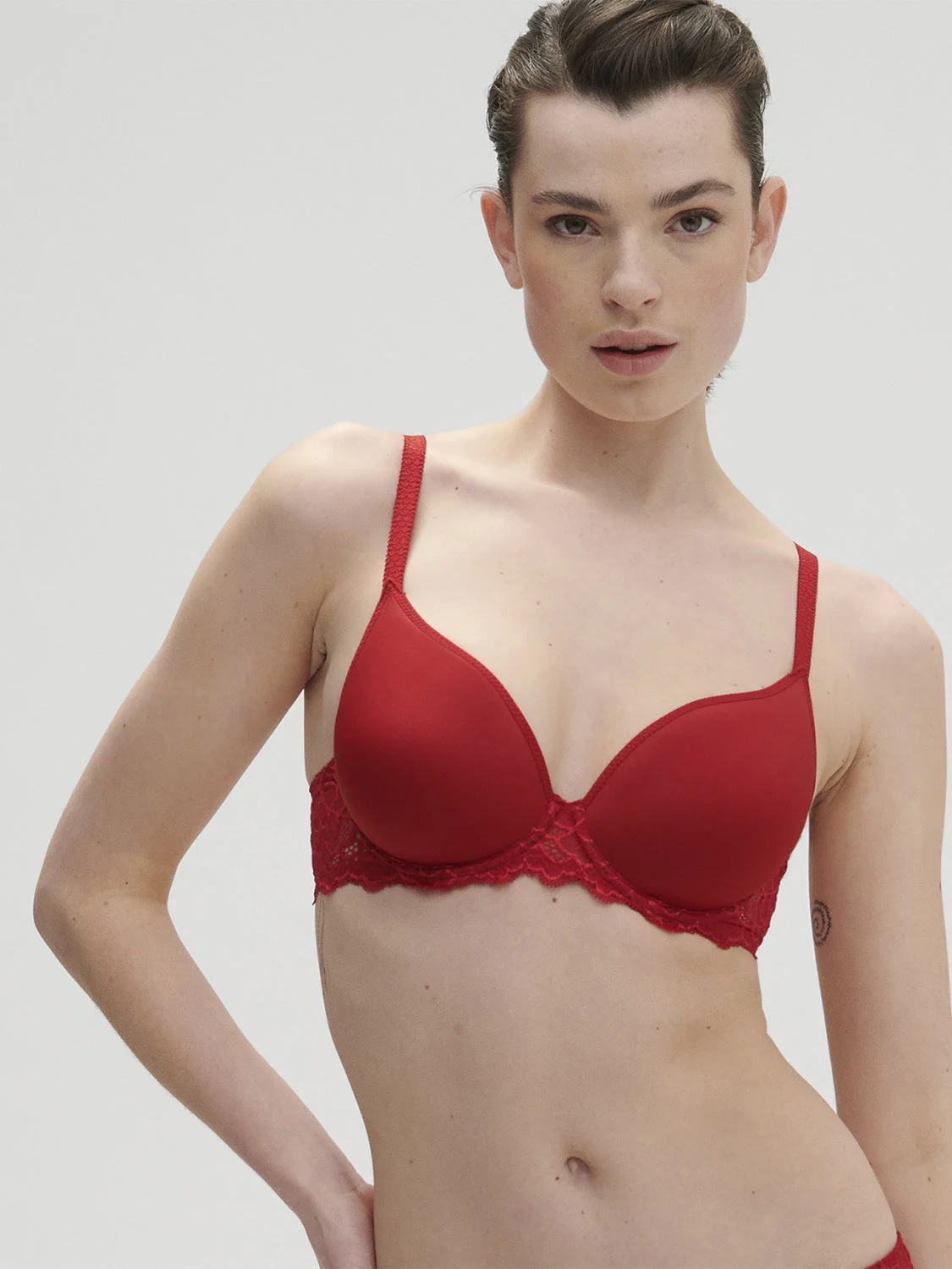 Caresse 3D Plunge Contour Bra - Tango RedRegular price