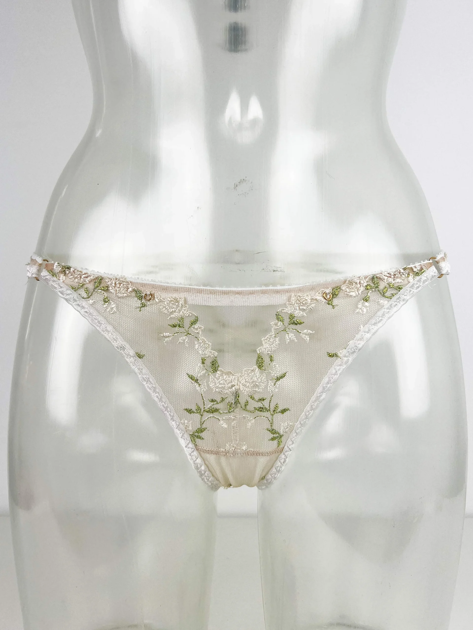 Charlotte Ivory Brief SSS1070