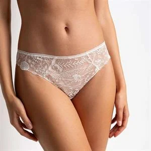 Chloe Brazilian Brief