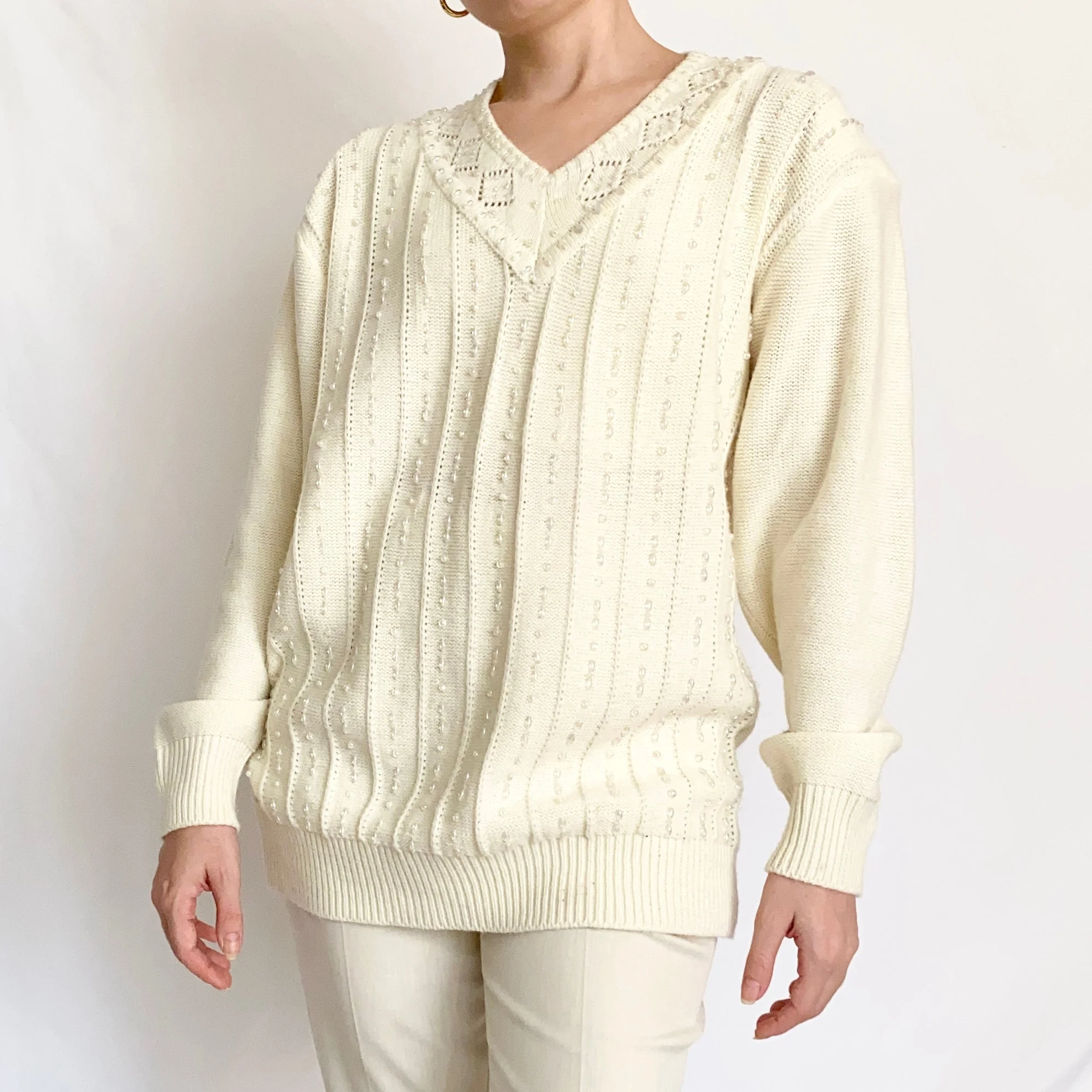 Creamy White Vintage 1980s Pearl V-Neck Sweater (S)