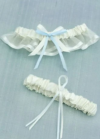 DB Exclusive Cheerful Bow Garter Set