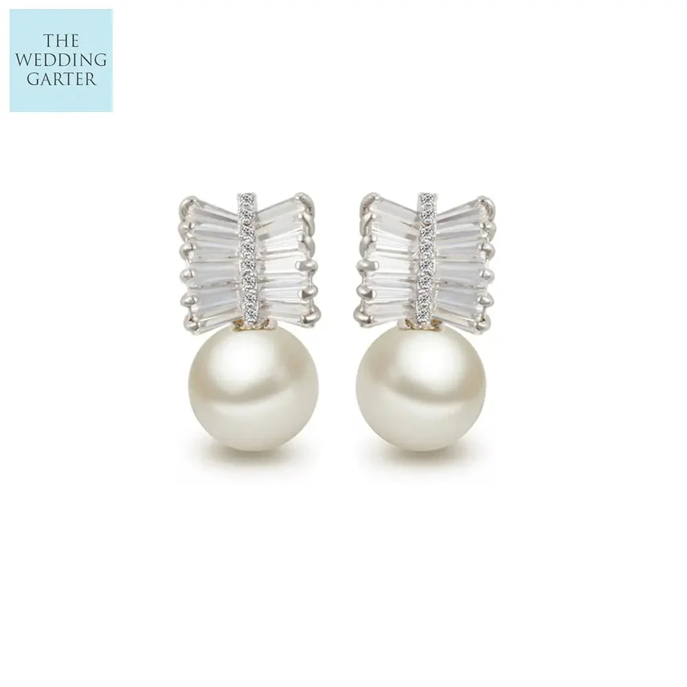 Delicate Ladies Pearl & Cubic Zirconia Stud Bridal Earrings