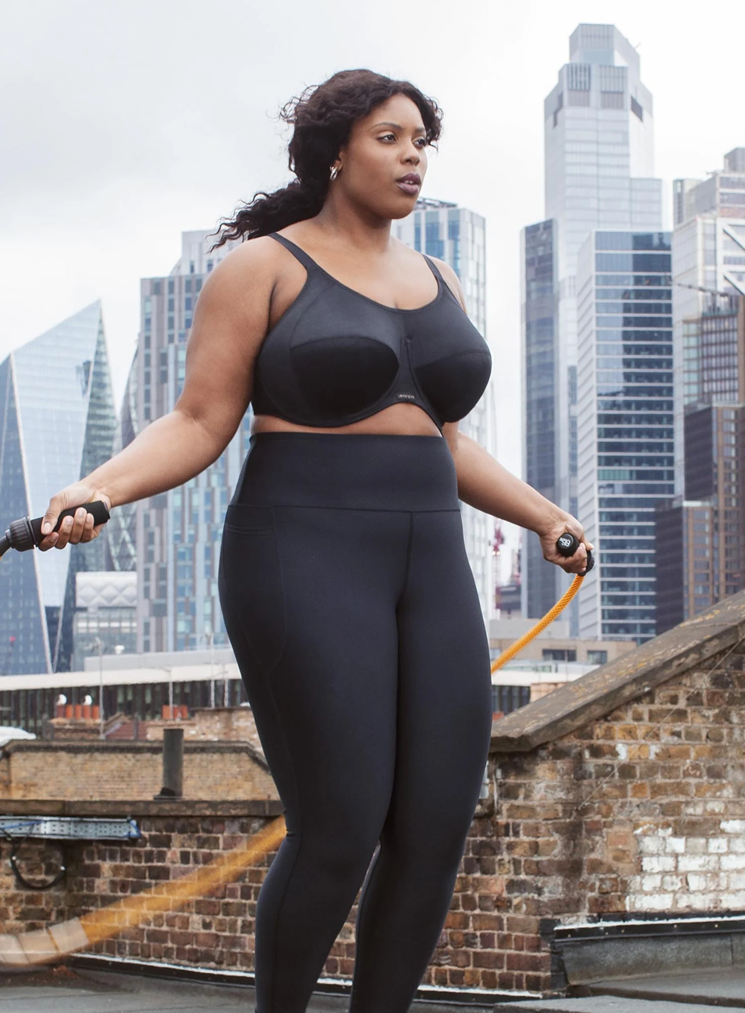Elomi: Energise Sports Bra With J Hook Black