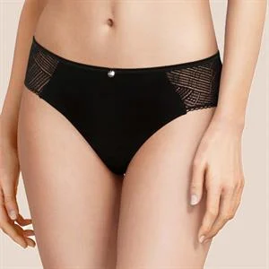Emma Brief