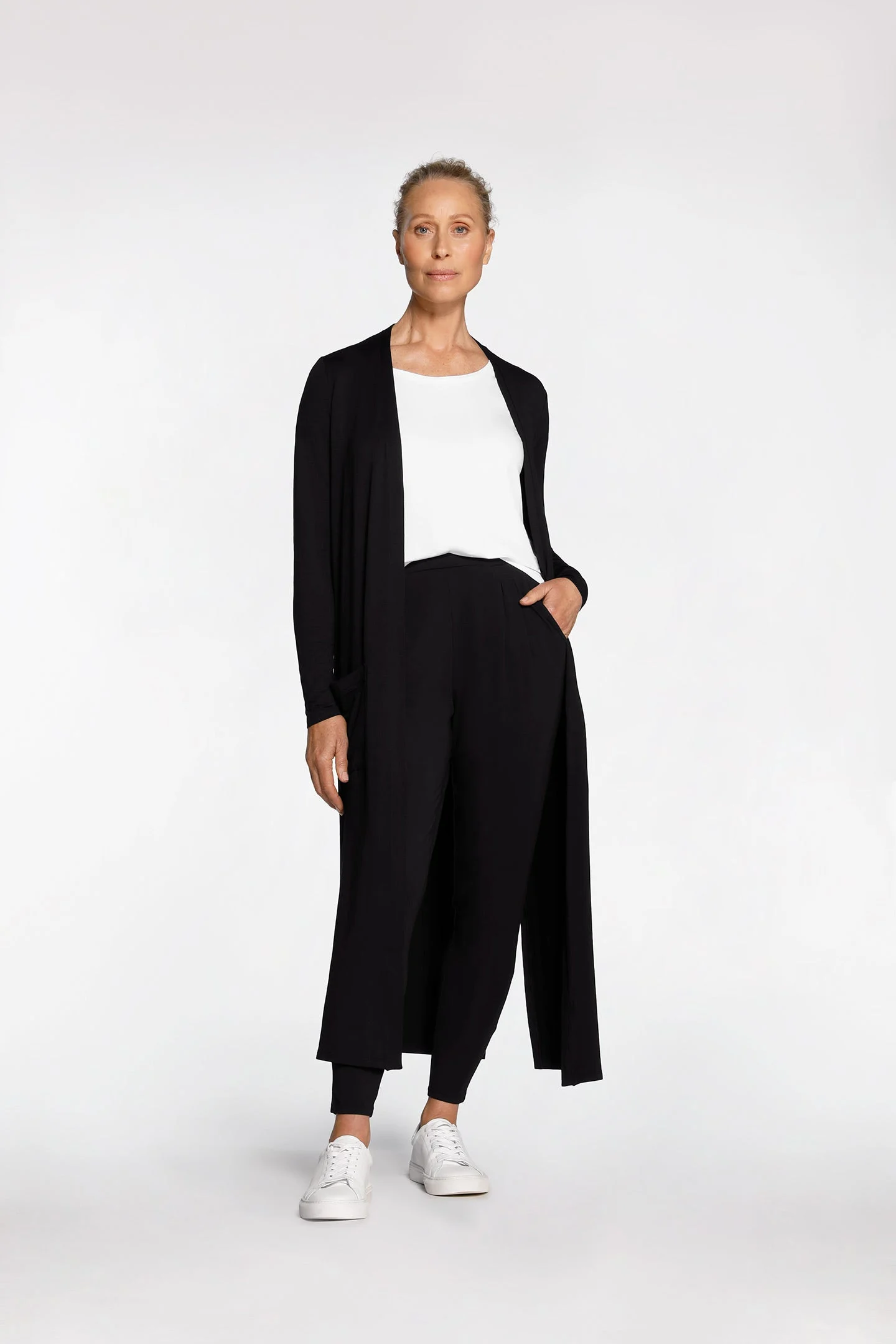 ESSENTIAL CARDIGAN