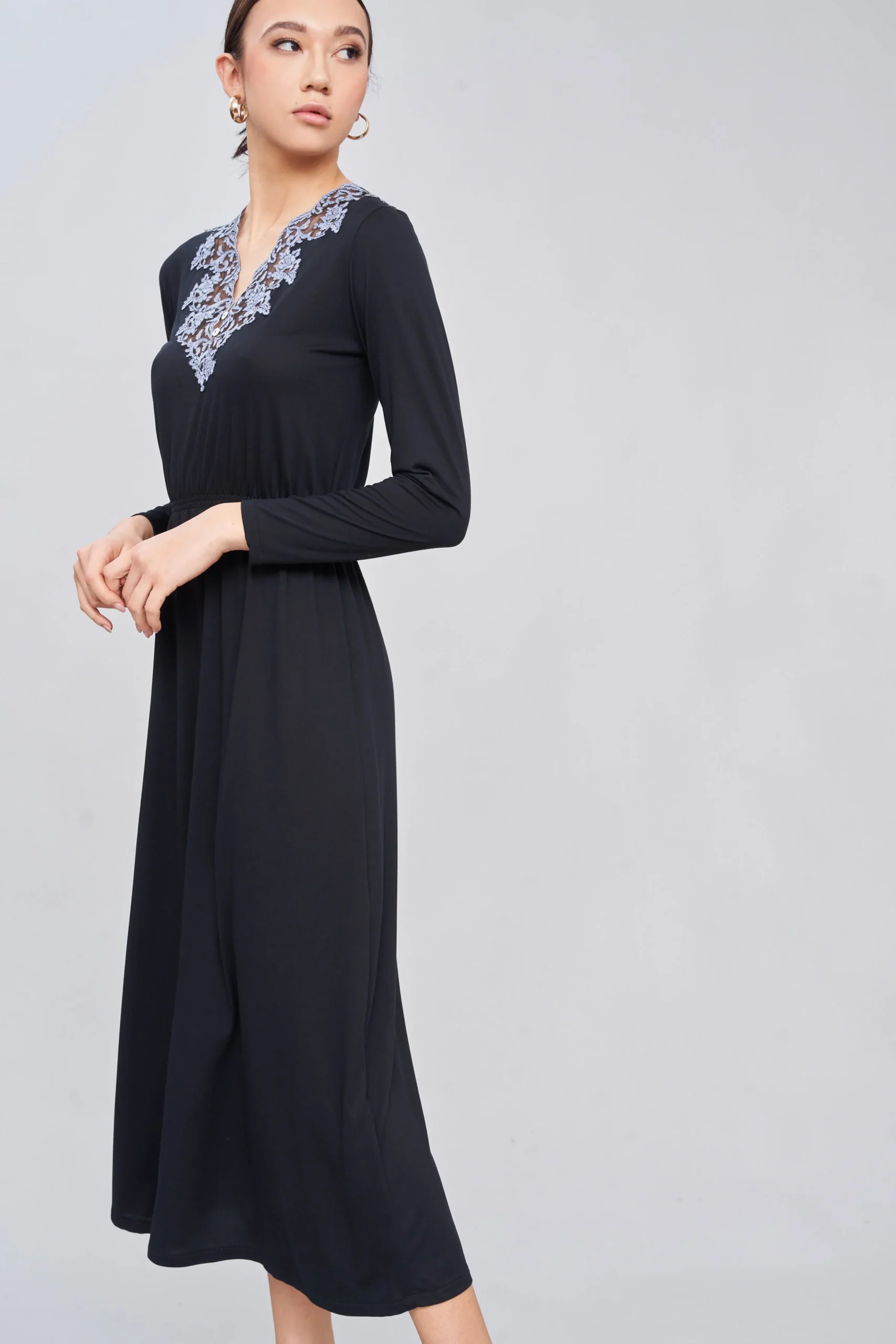 Essential Long Viscose Jersey Nightgown with Jeans-Inspired Lace
