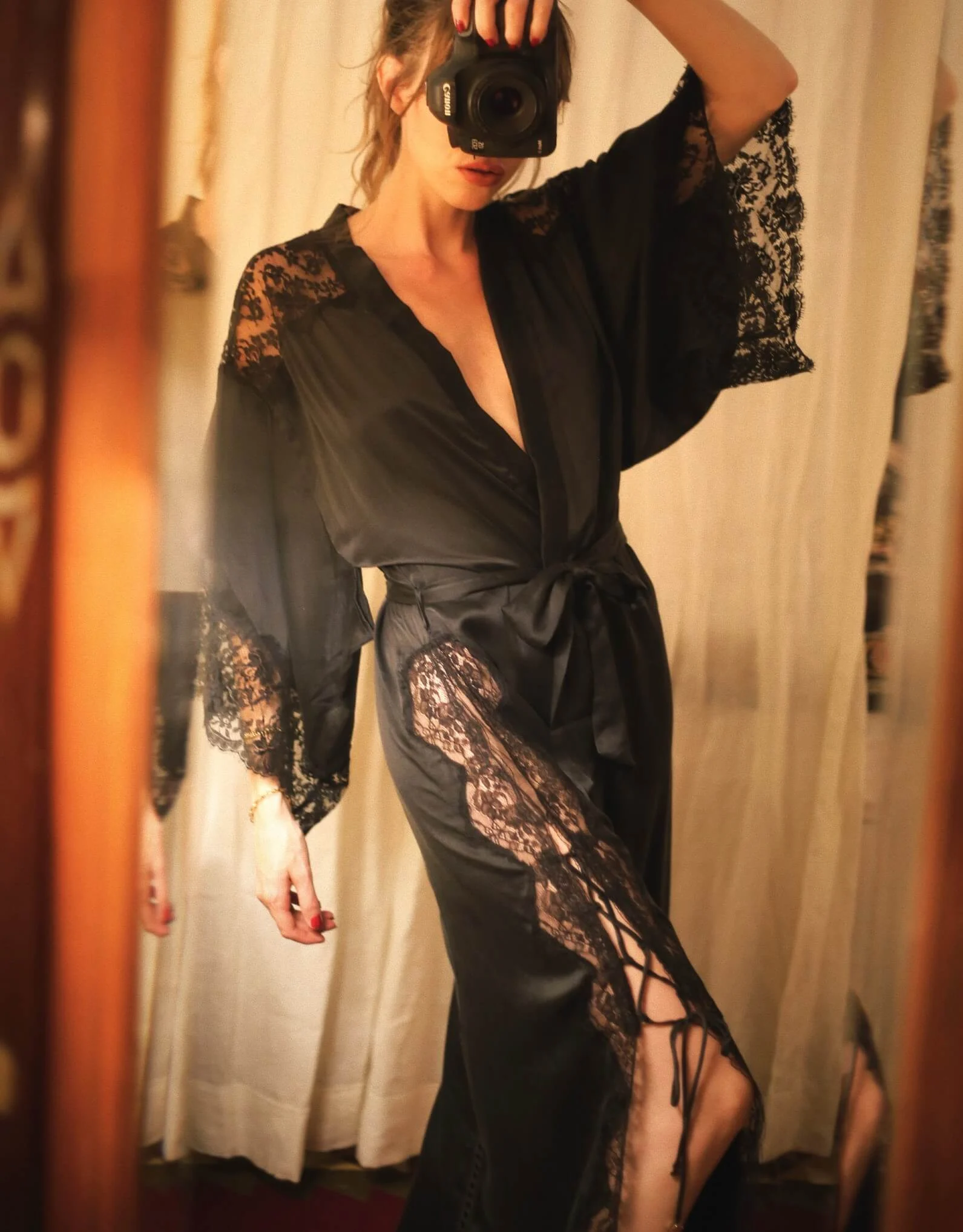 Evelyn Silk Kimono Black