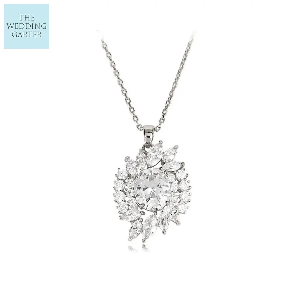 Extravagant Cubic Zirconia Pendant Wedding Necklace For Brides