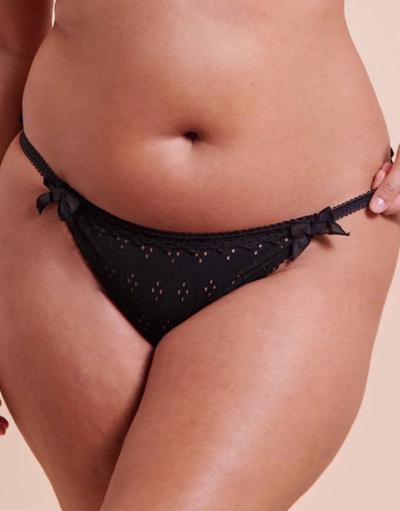 Flora Tanga Black