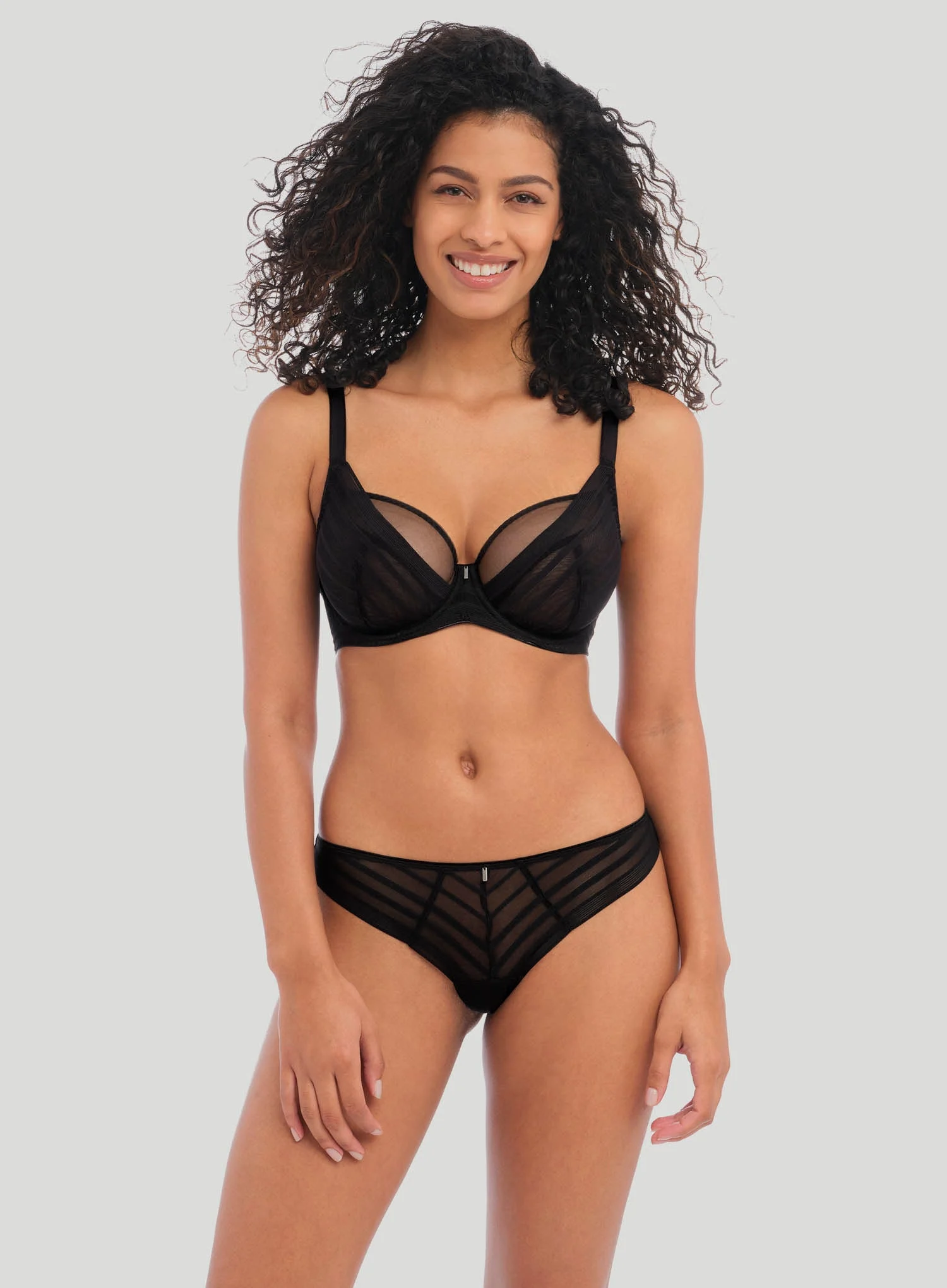 Freya: Cameo Brazilian Black
