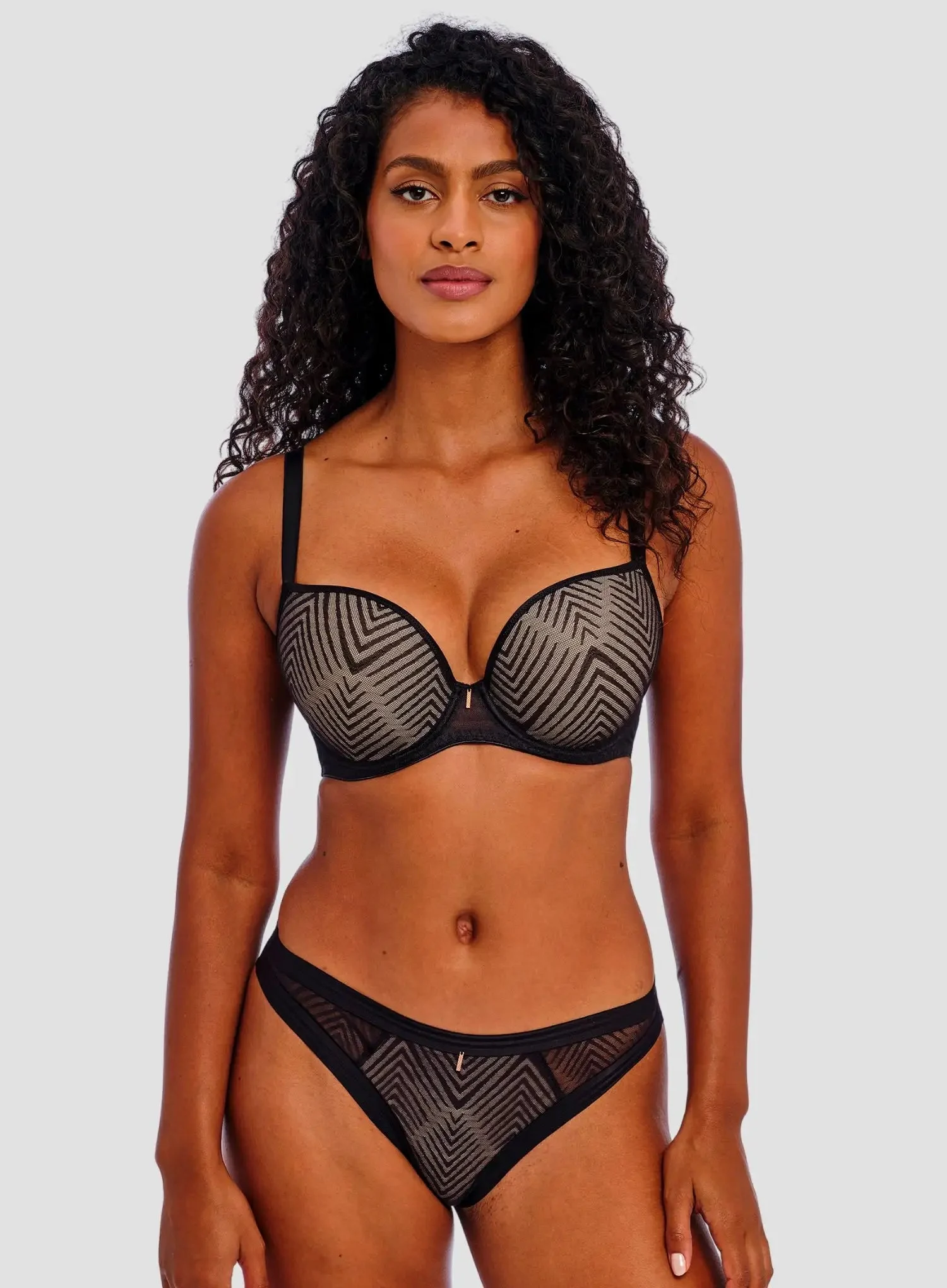 Freya: Tailored Smooth Moulded Plunge Underwired Bra Black