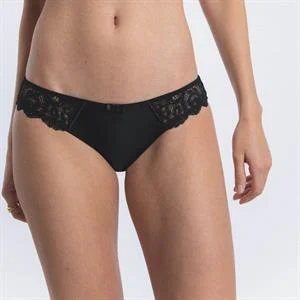 Gaby Brief