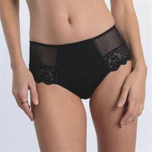 Gaby Full Brief