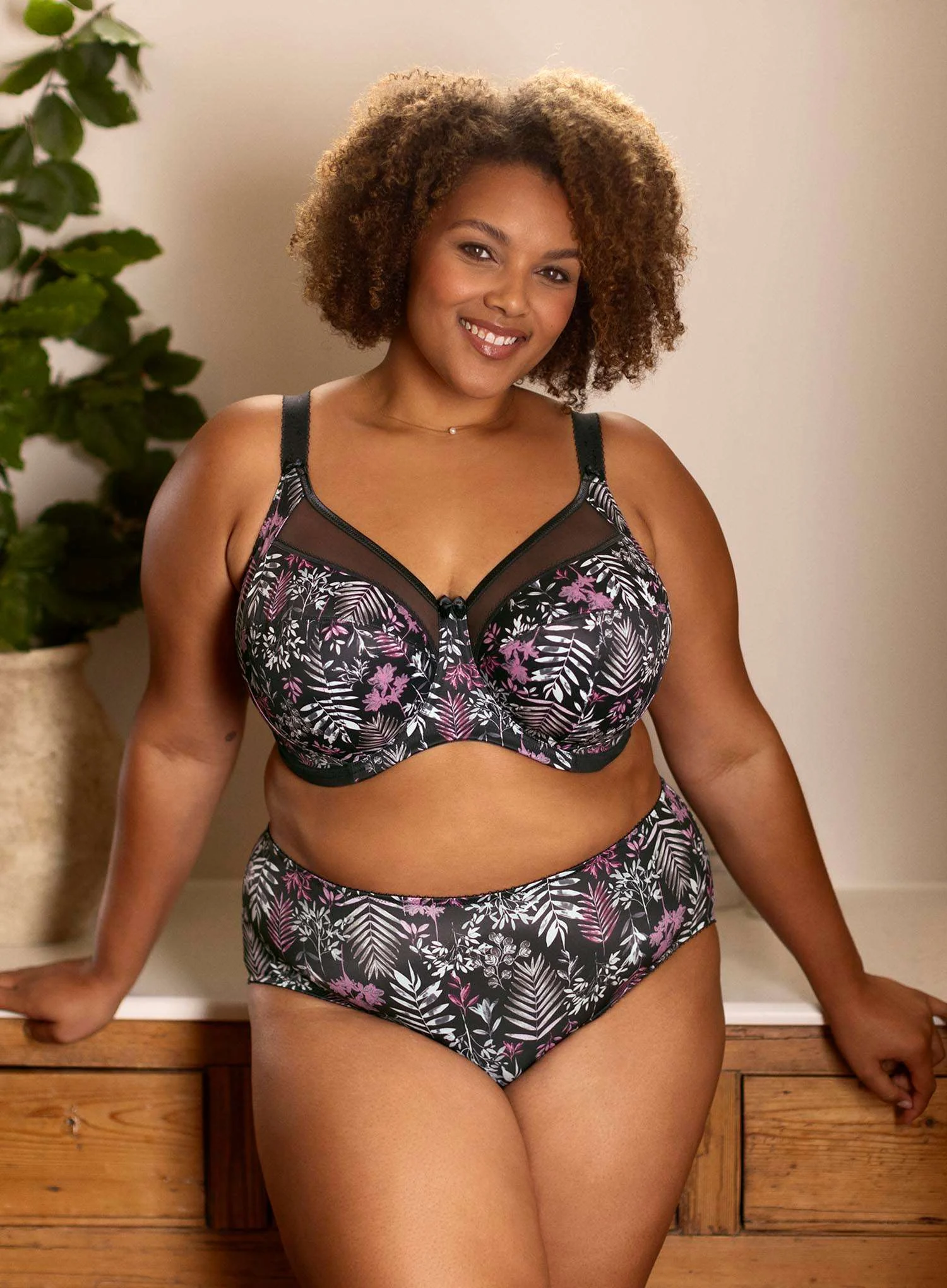 Goddess: Kayla Banded Underwire Bra Charcoal
