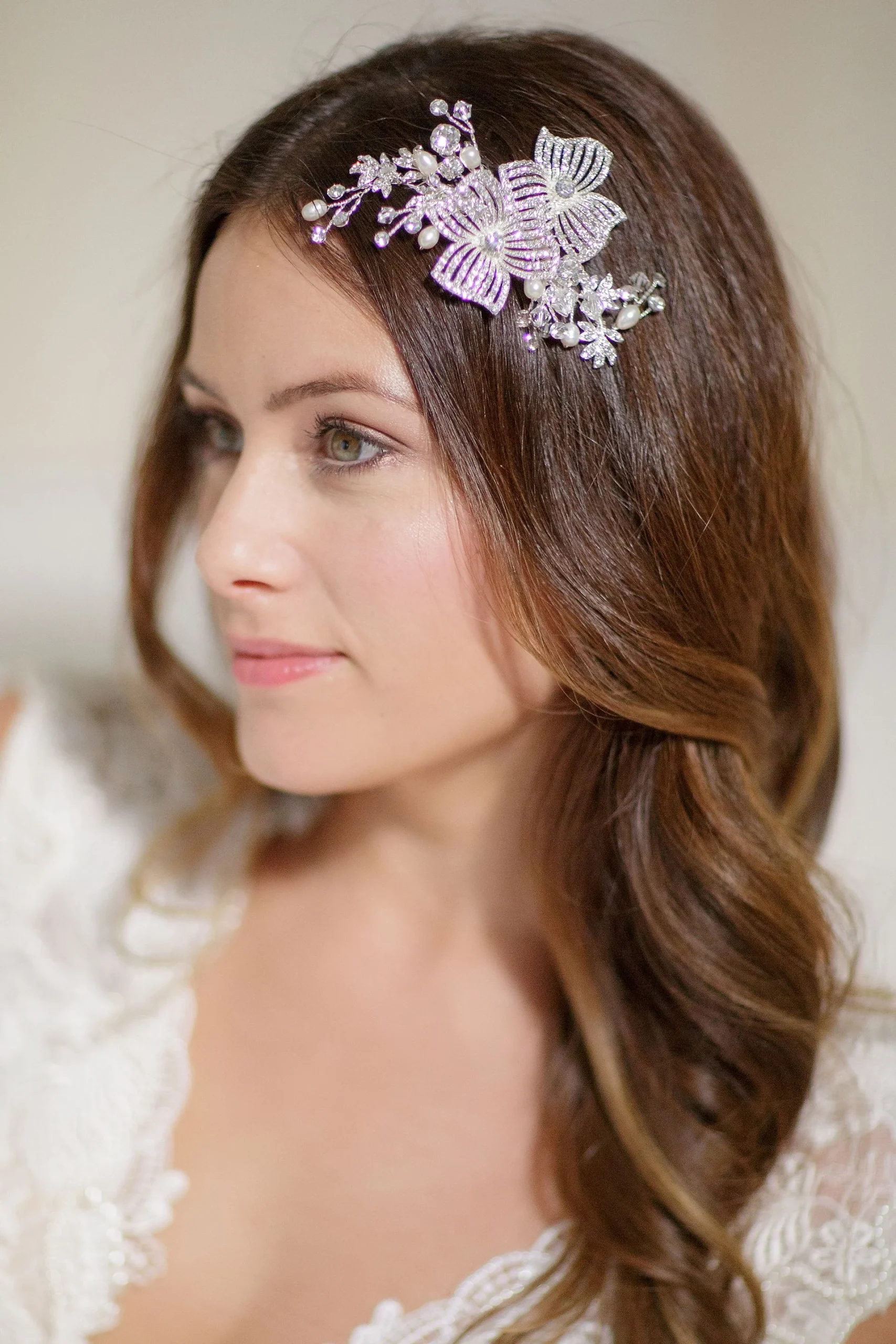 Hand-Wired Double Flower Crystal Hair Comb