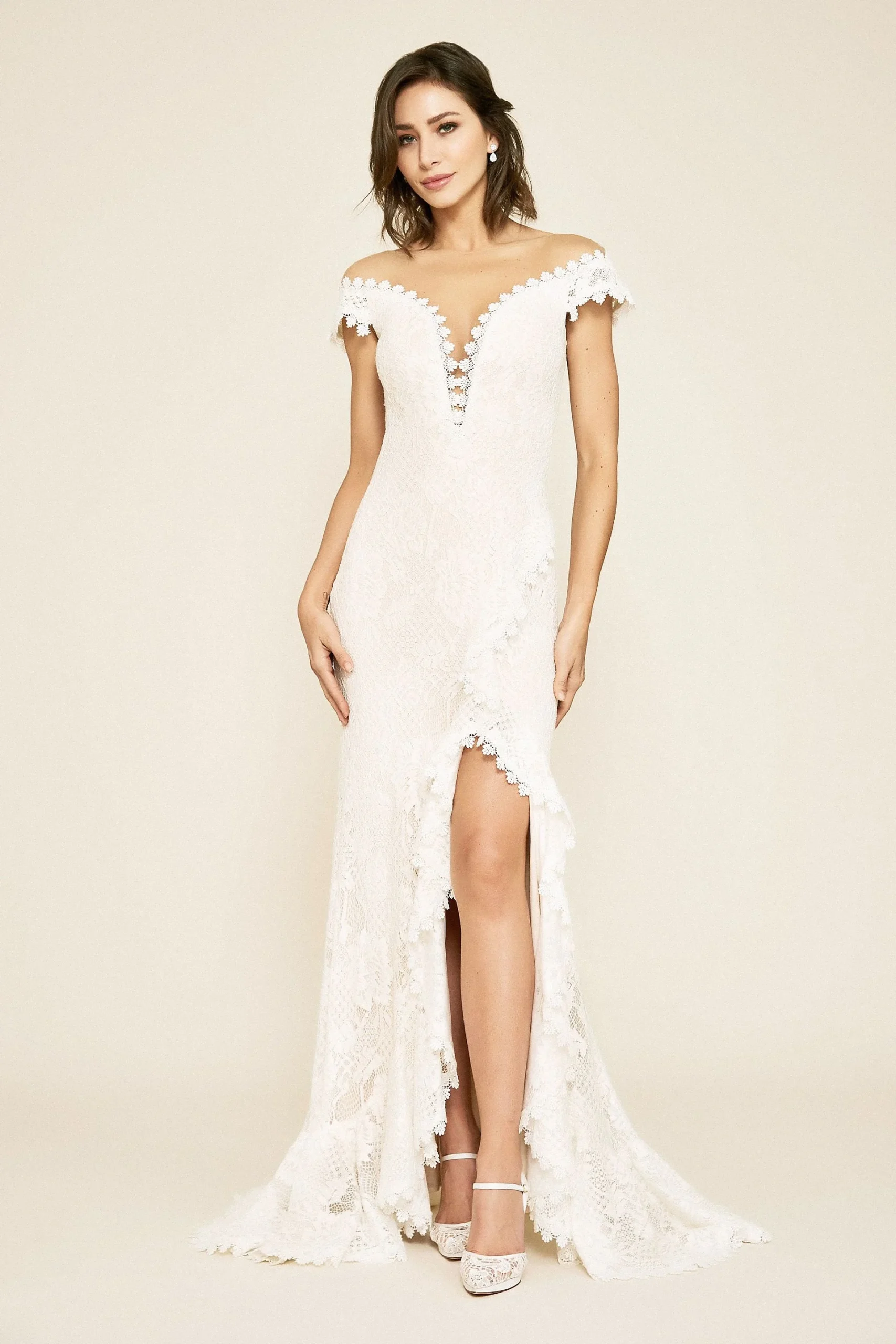 Joliet Ruffle Slit Lace Sheath Wedding Dress