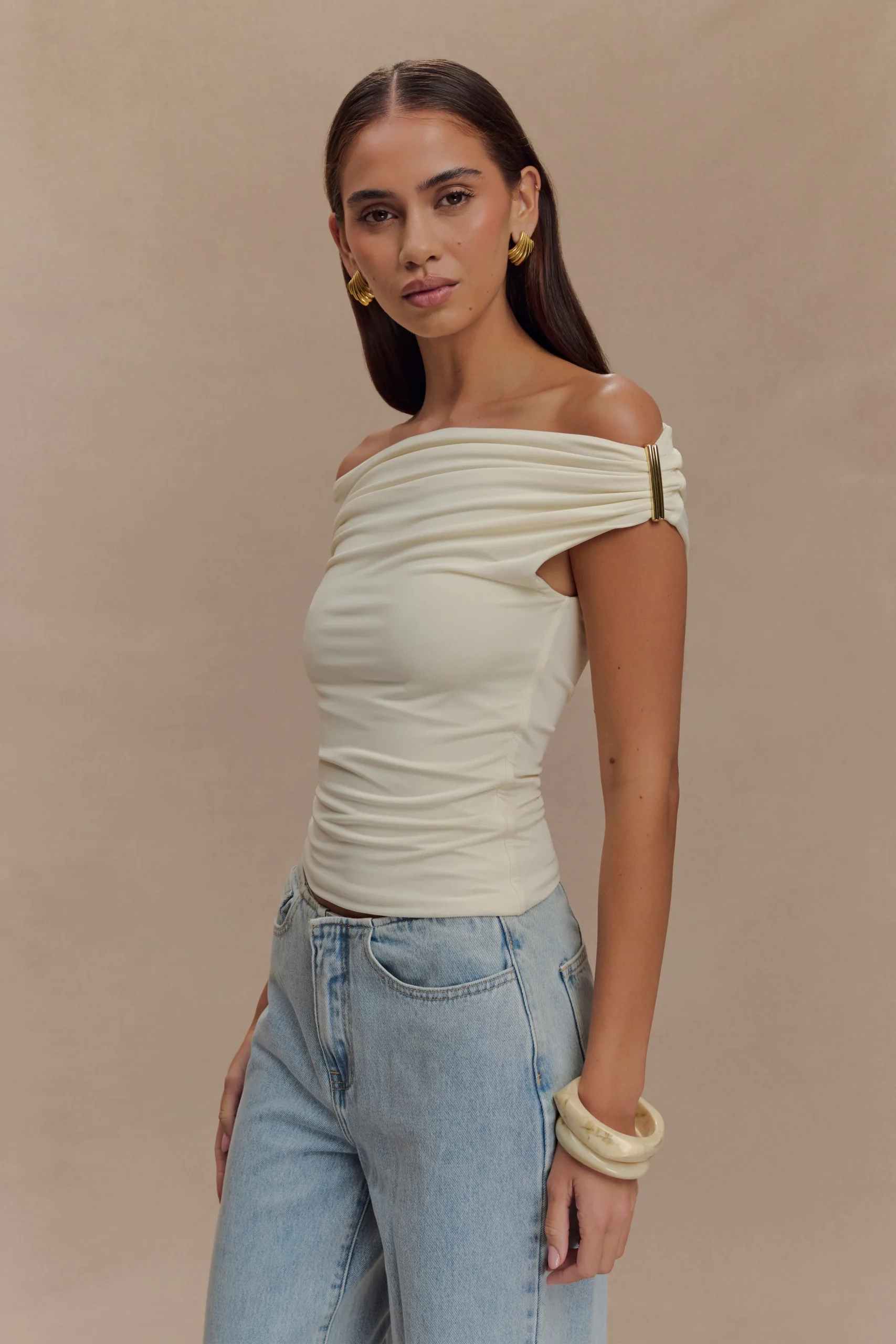 KinsleySlinky Top With Hardware - Ivory