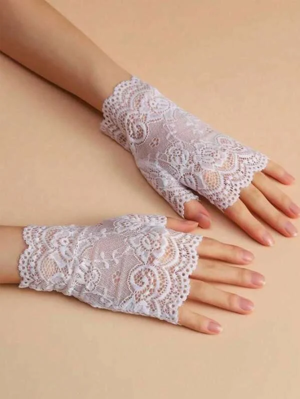Lace Gloves