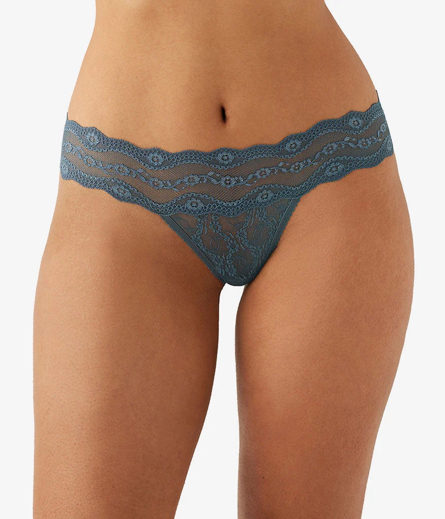 Lace Kiss Thong