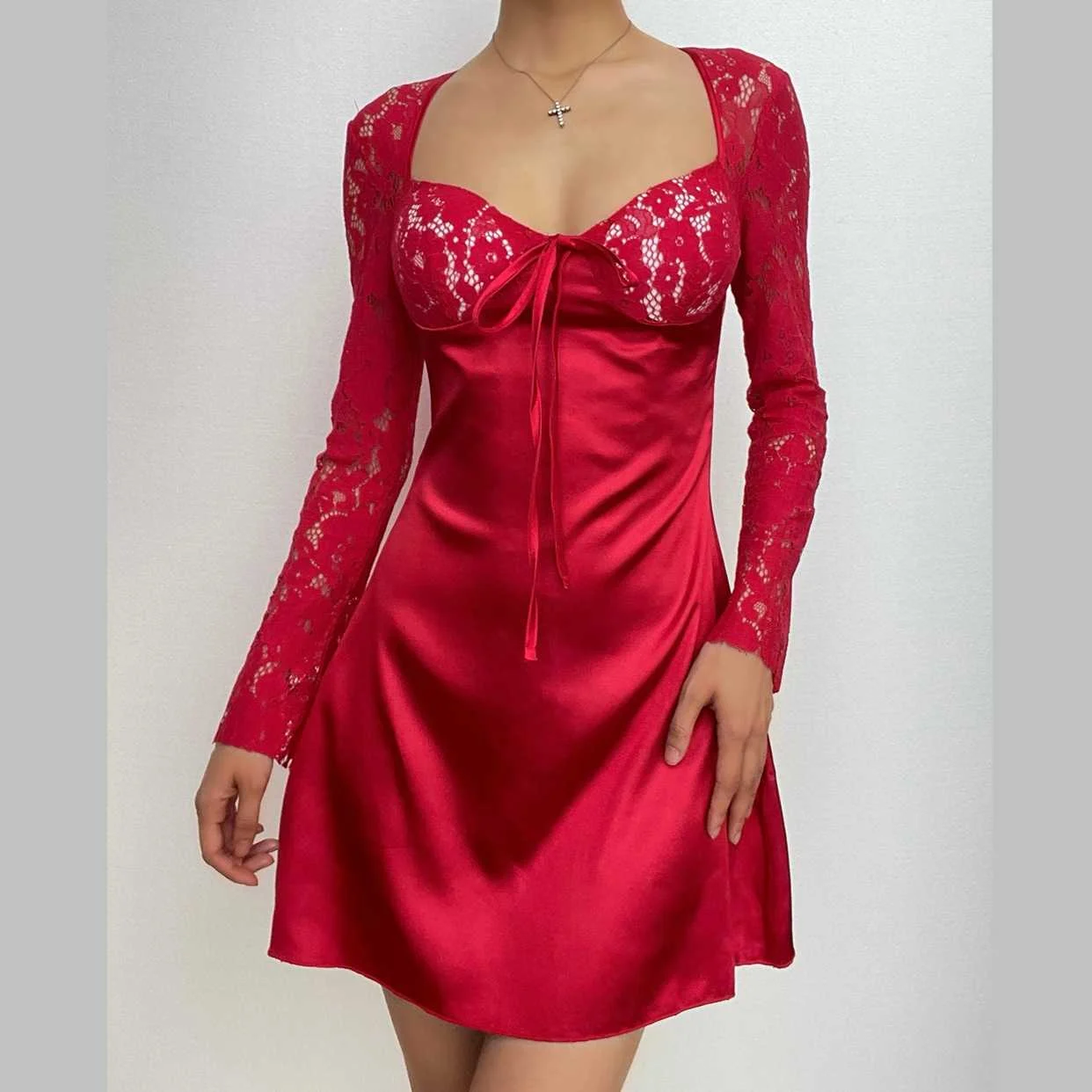 Lace zip-up long sleeve patchwork padded mini dress