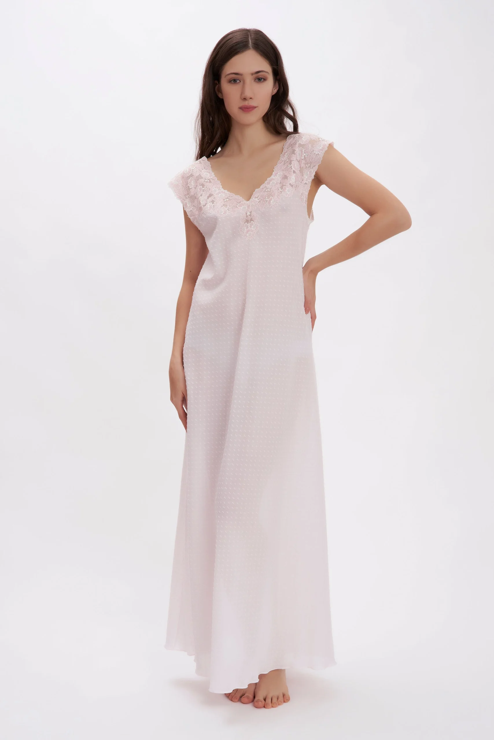 Lady Derby - Plumetis Cotton Nightgown
