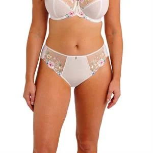 Lillia Brief