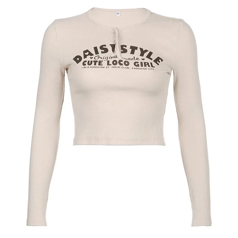 Long sleeve contrast print round neck button crop top