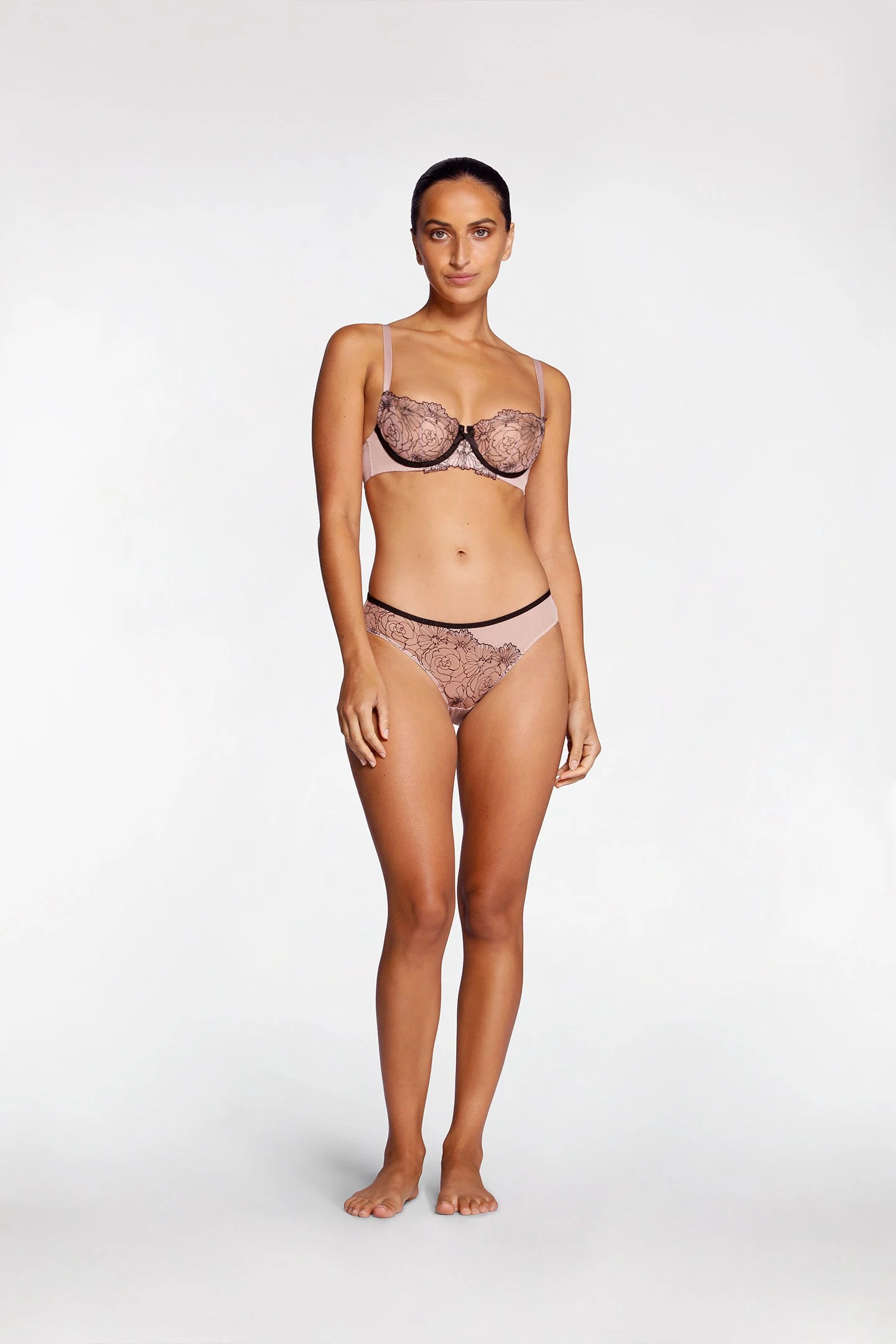 MADELEINE BALCONETTE BRA