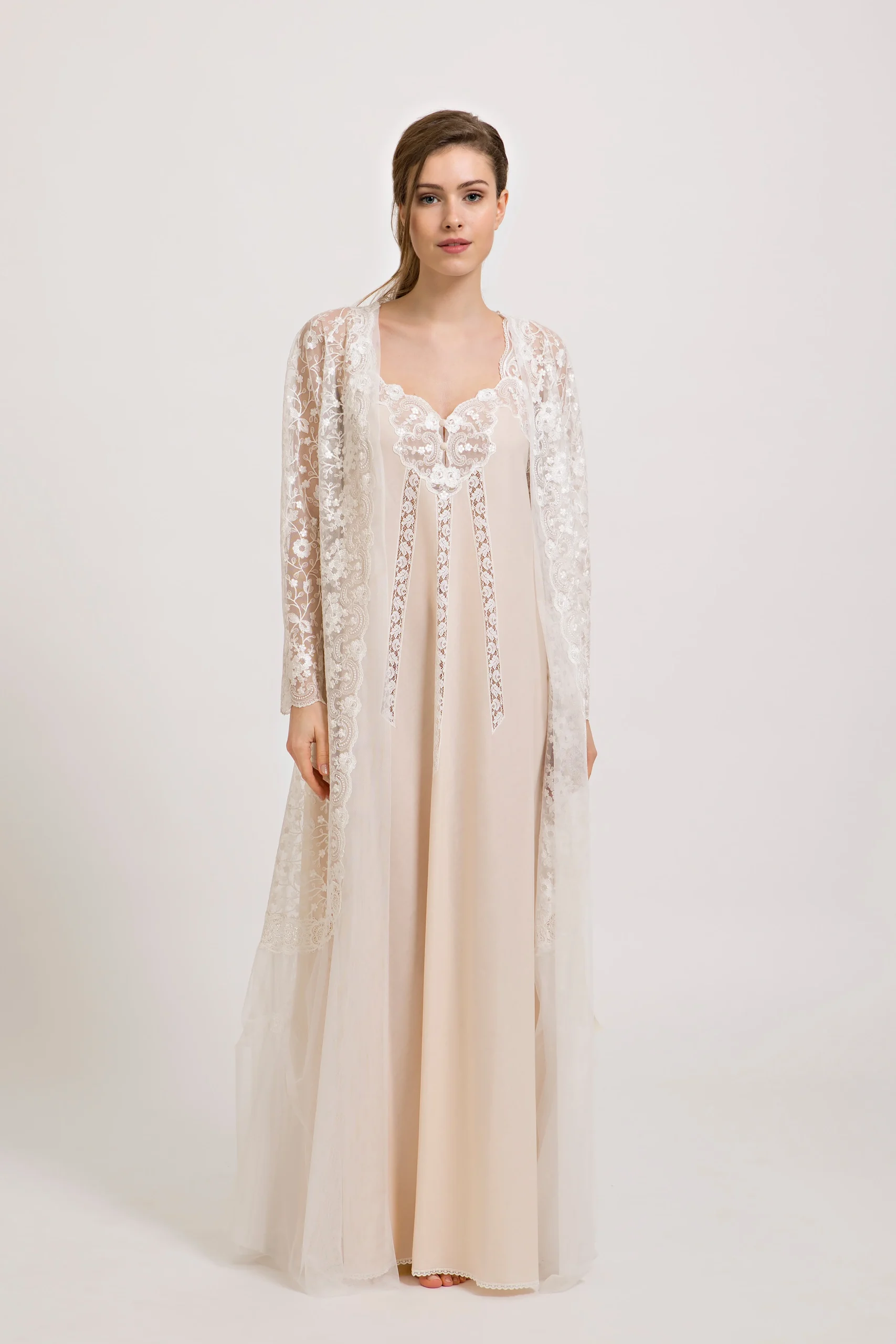 Madeleine - Lace Robe