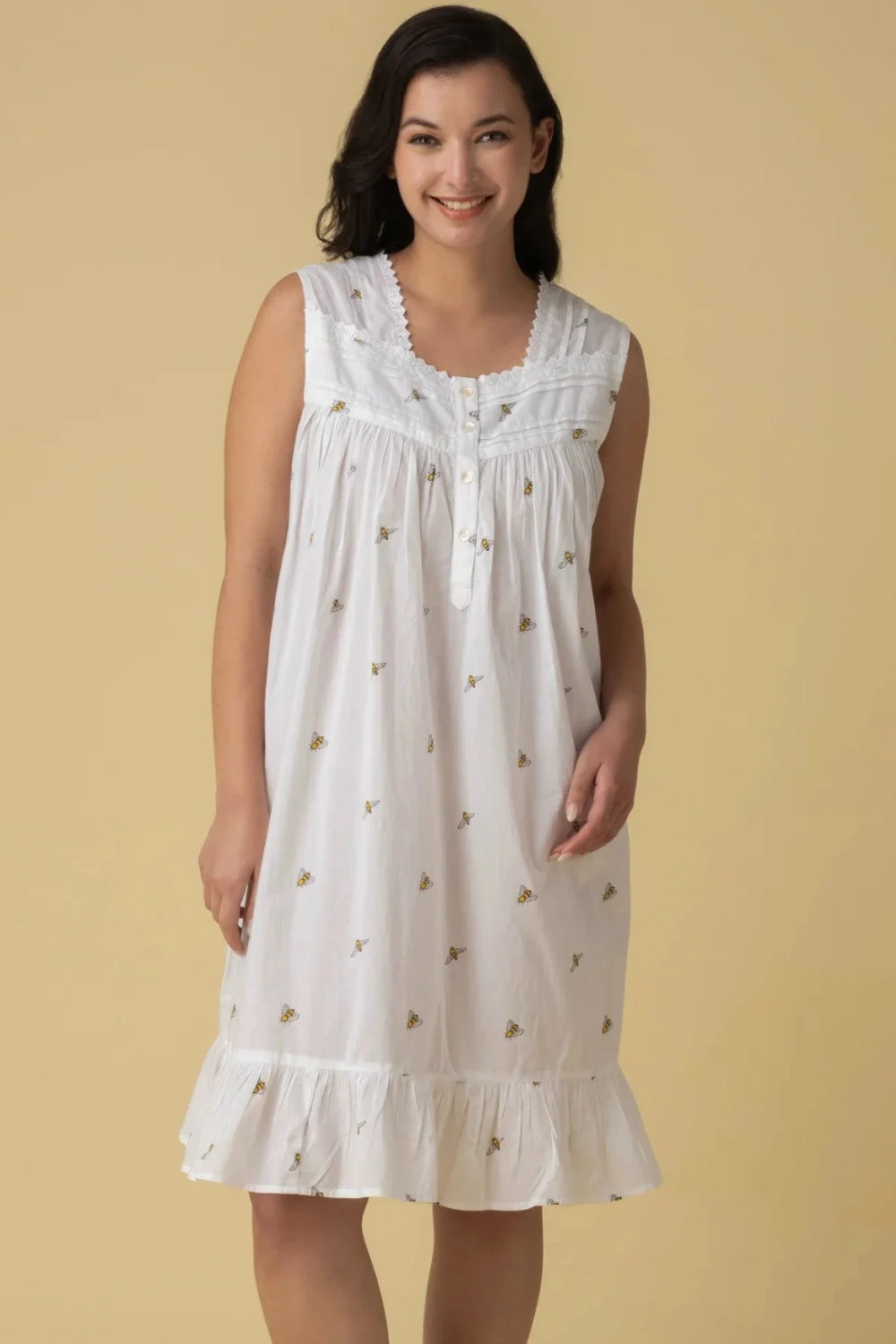 Mahogany Bees Short Gown, White (V111SG)