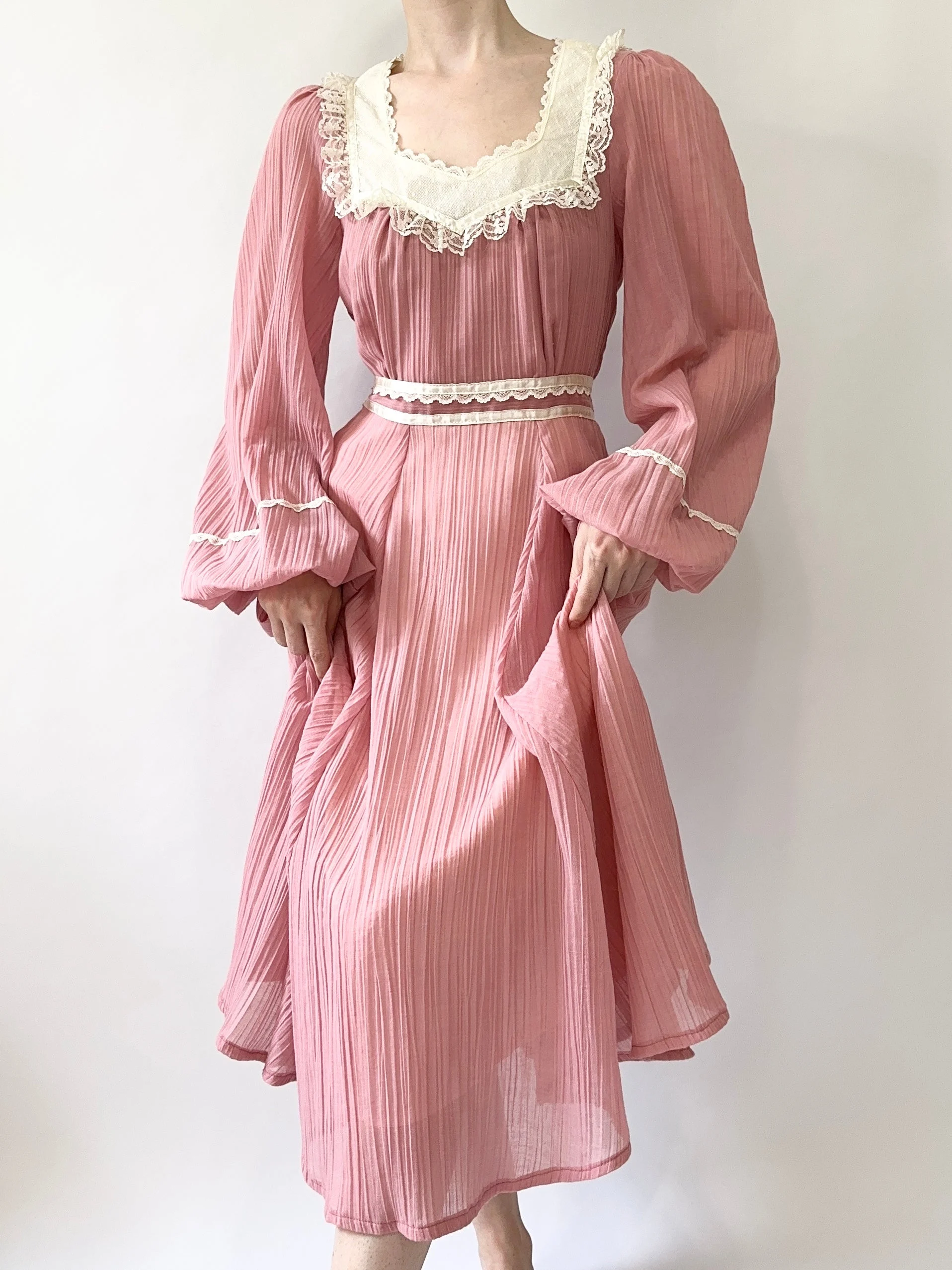 Mauve 1970s Gunne Sax Midi Dress (XS)
