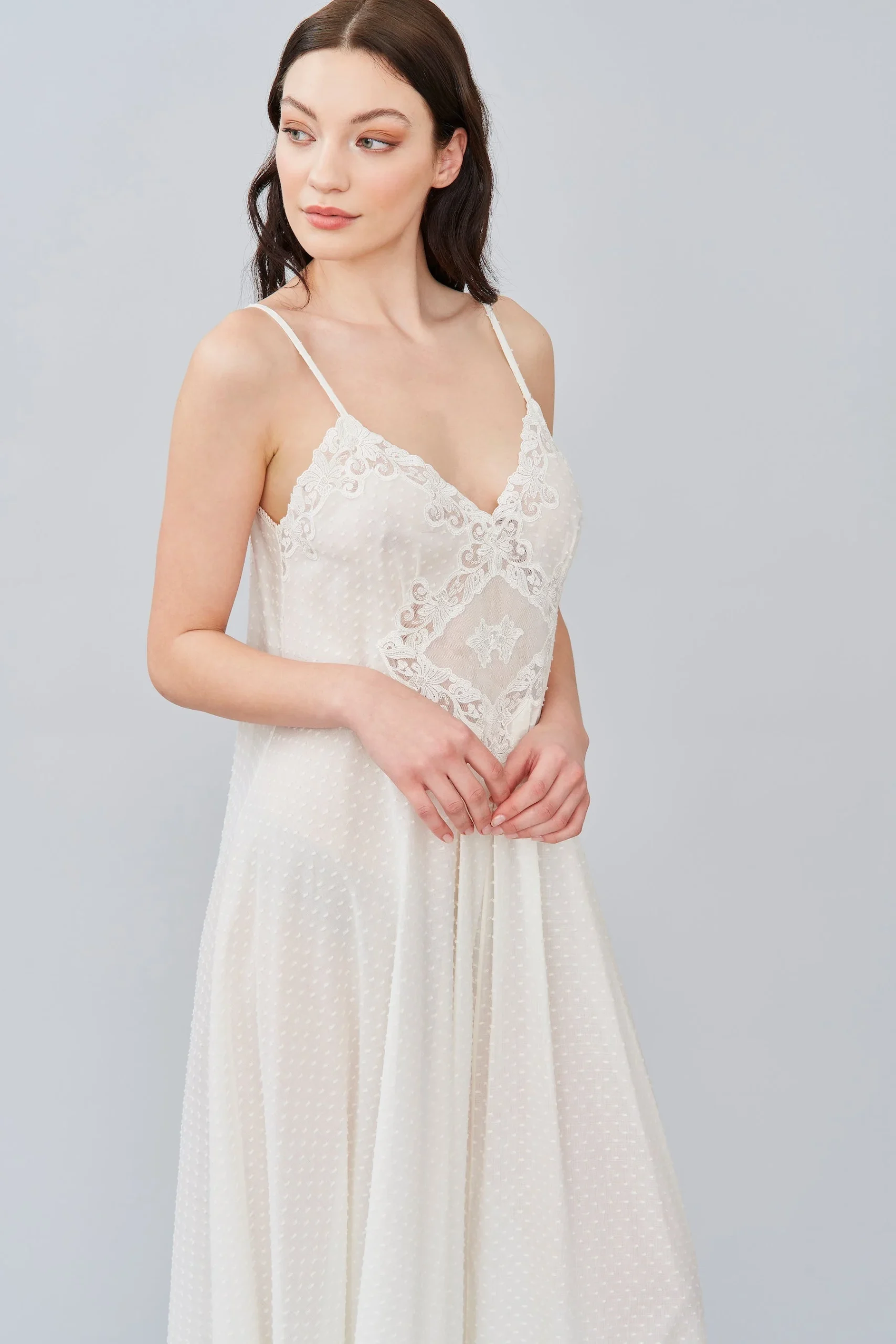 Mnemosine - Plumetis Cotton Nightgown