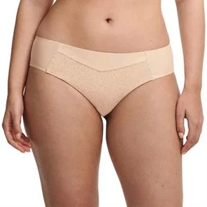 Norah Brief