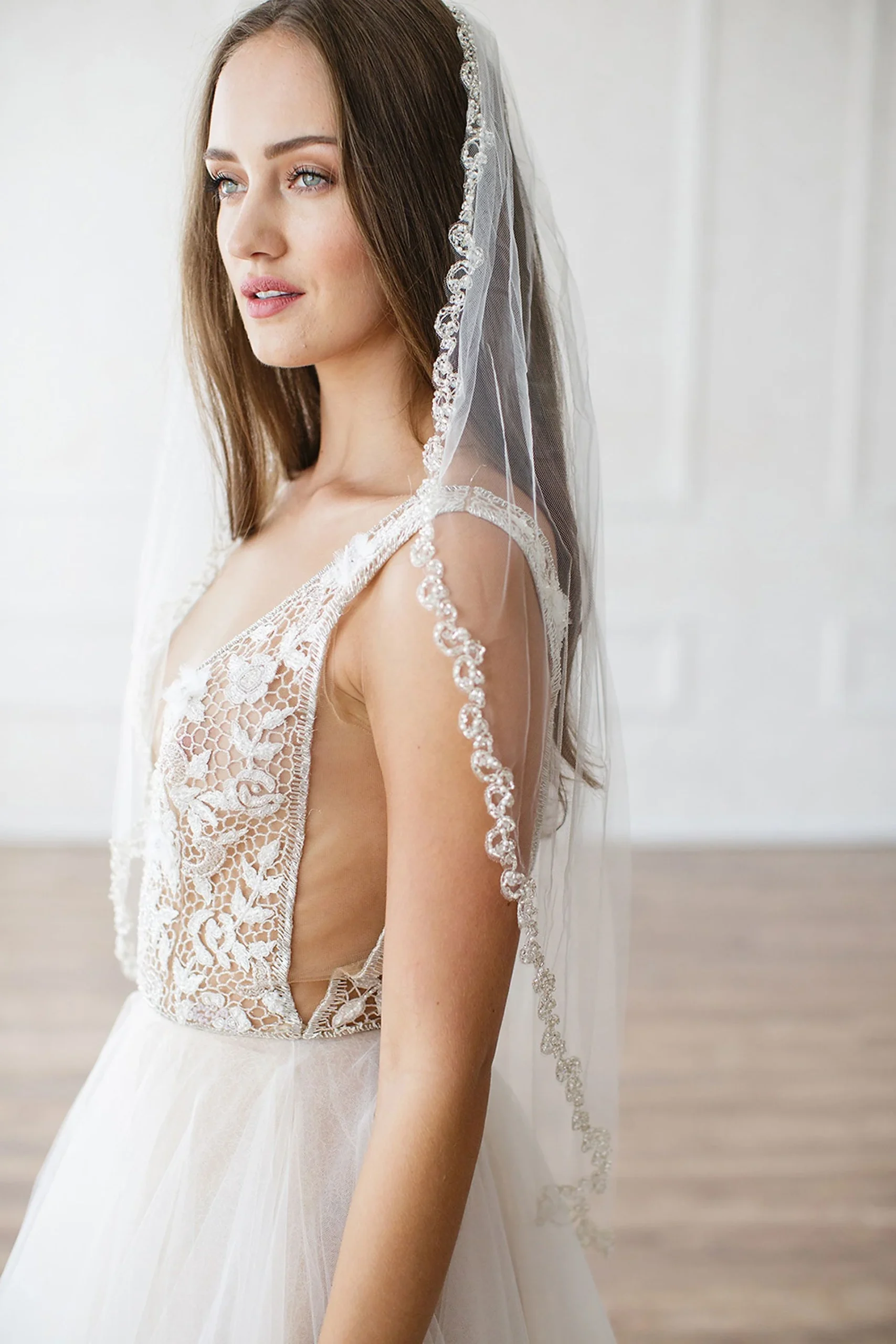 Ornate Pearl and Beaded Edge Fingertip Veil